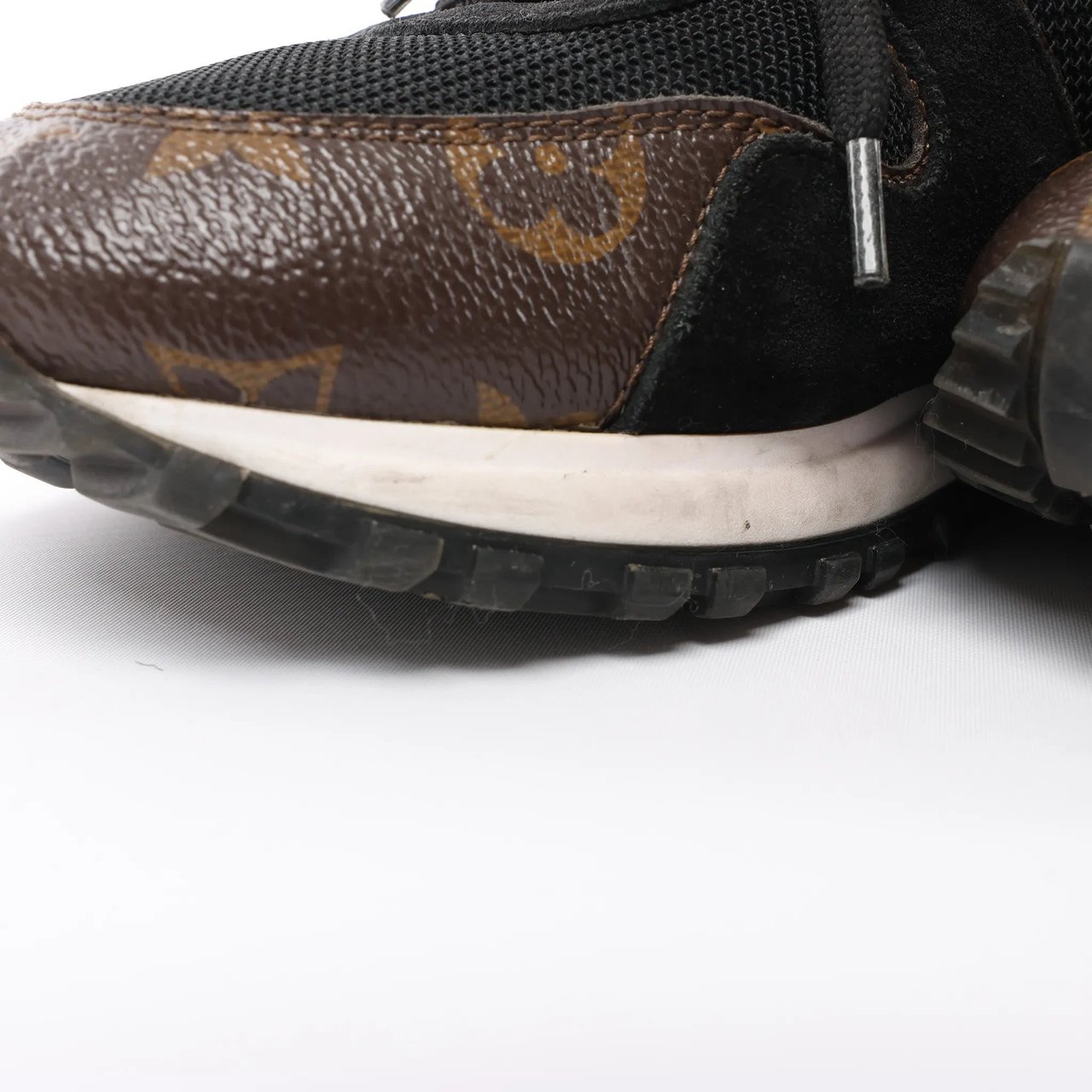 Louis Vuitton Louis Vuitton Runaway line 21 years Mesh x Leather Sneakers in Black GO0281, Size 39 Divers