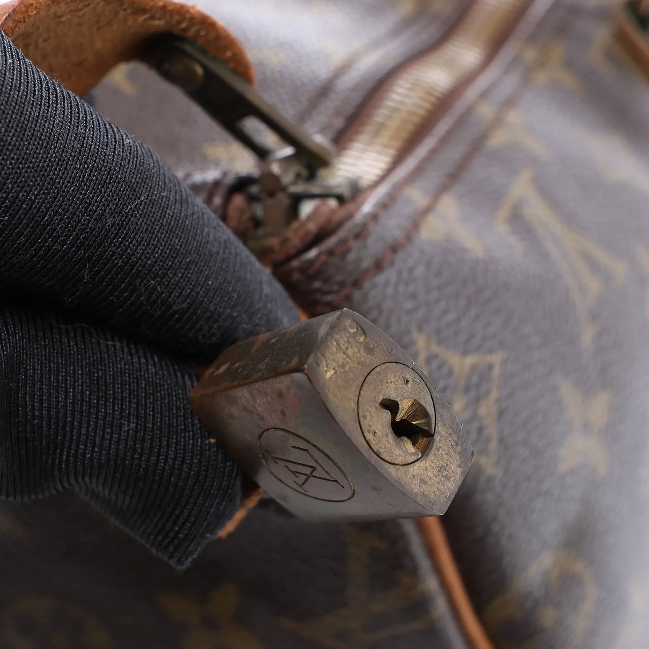 Louis Vuitton Speedy 40 Monogram Canvas Handbag M41522 Bruin