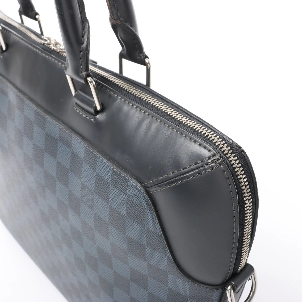 Louis Vuitton Oliver Damier Cobalt Handbag in Black x Navy Blue N51199 Divers