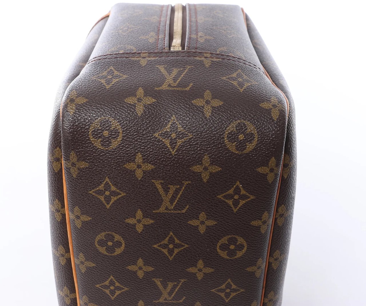 Louis Vuitton Deauville Monogram Canvas Handbag in Brown M47270 Bruin
