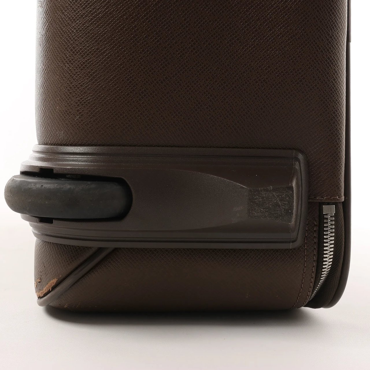 Louis Vuitton Pegase 45 Taiga Leather Travel Bag in Brown M23314 Bruin