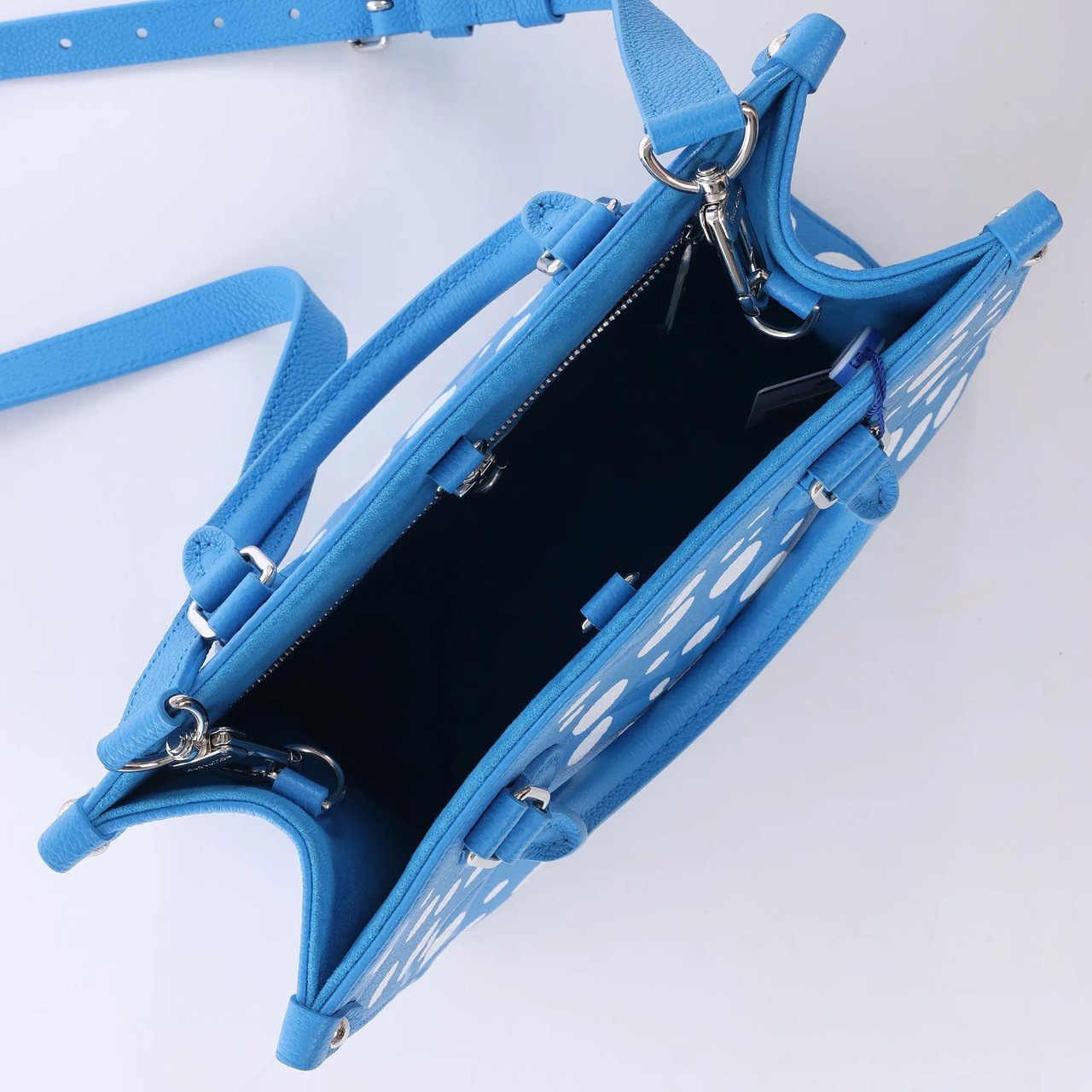 Louis Vuitton x Yayoi Kusama On the Go PM Empreinte Leather in Blue M46424 Blauw
