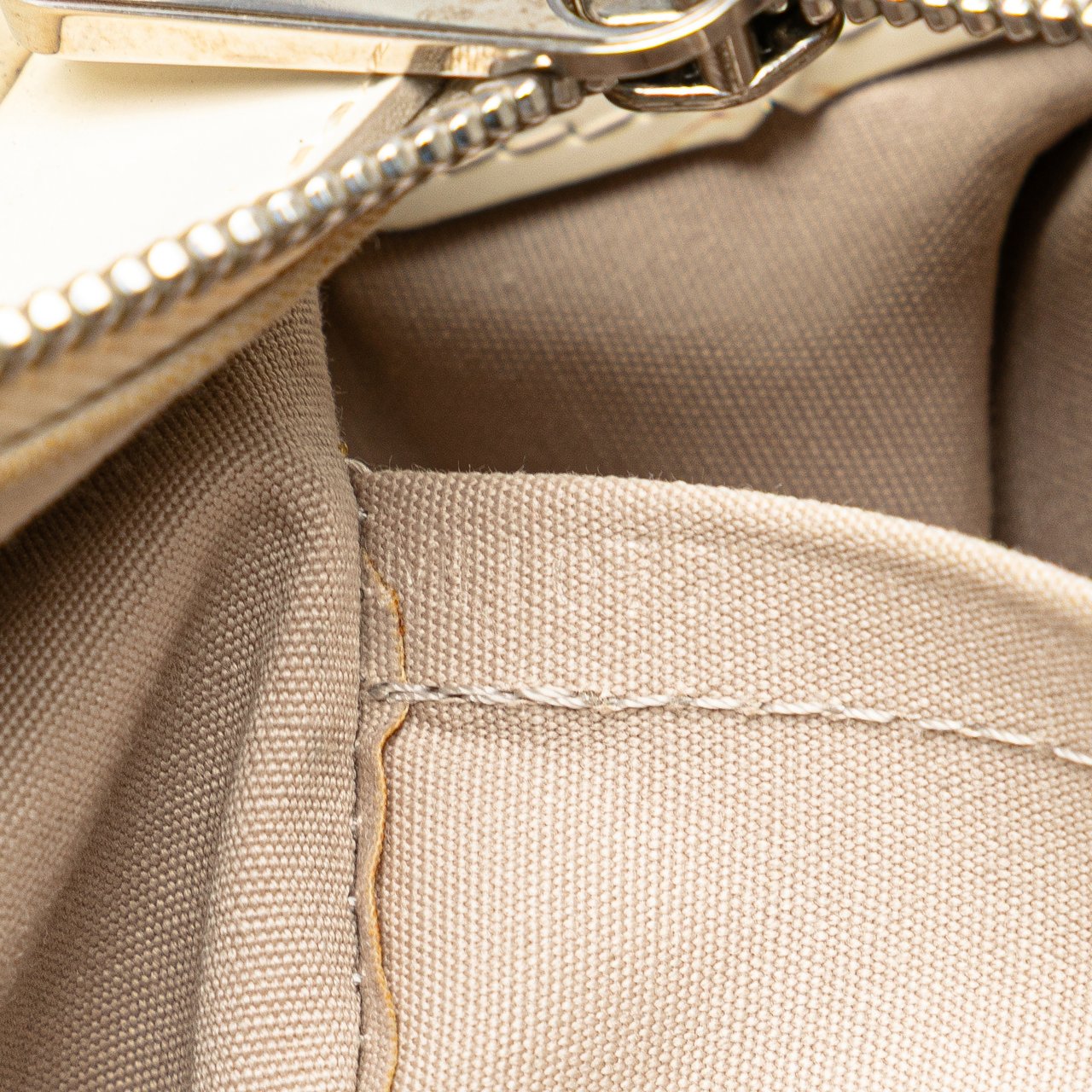 Louis Vuitton Epi Turenne PM Wit