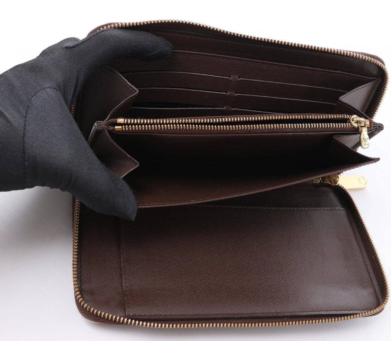 Louis Vuitton Zippy Damier Ebene Wallet in Brown N60003 Bruin