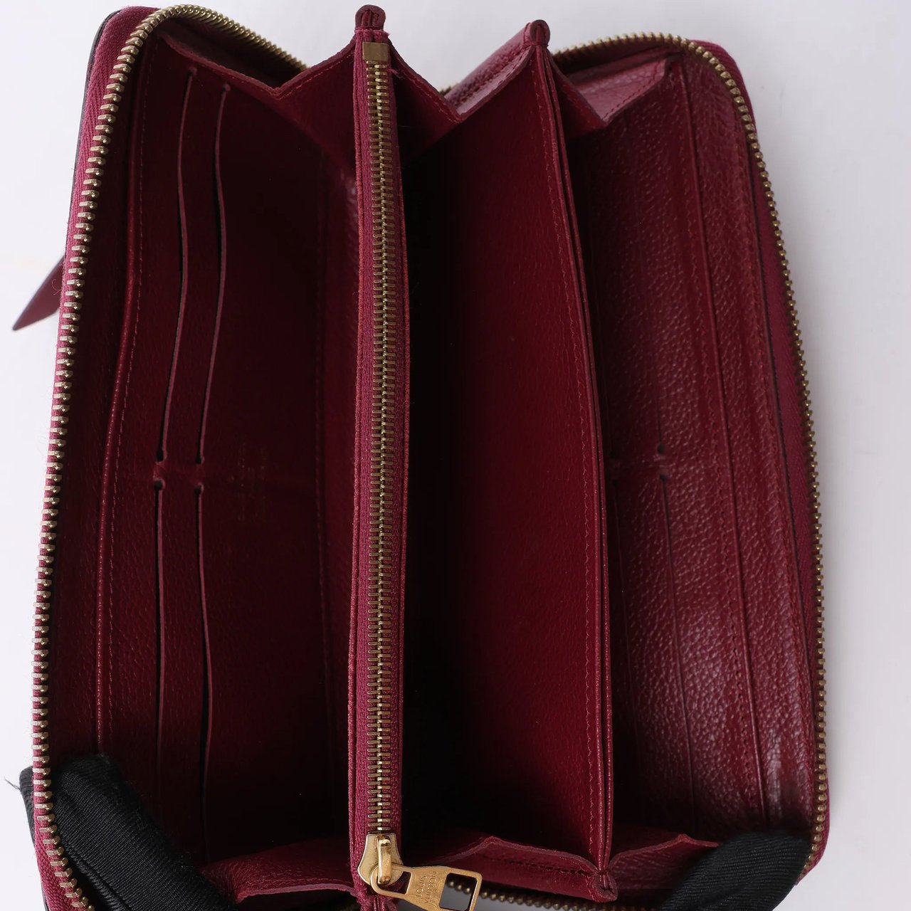 Louis Vuitton Zippy Empreinte Leather Wallet in Red M62214 Divers