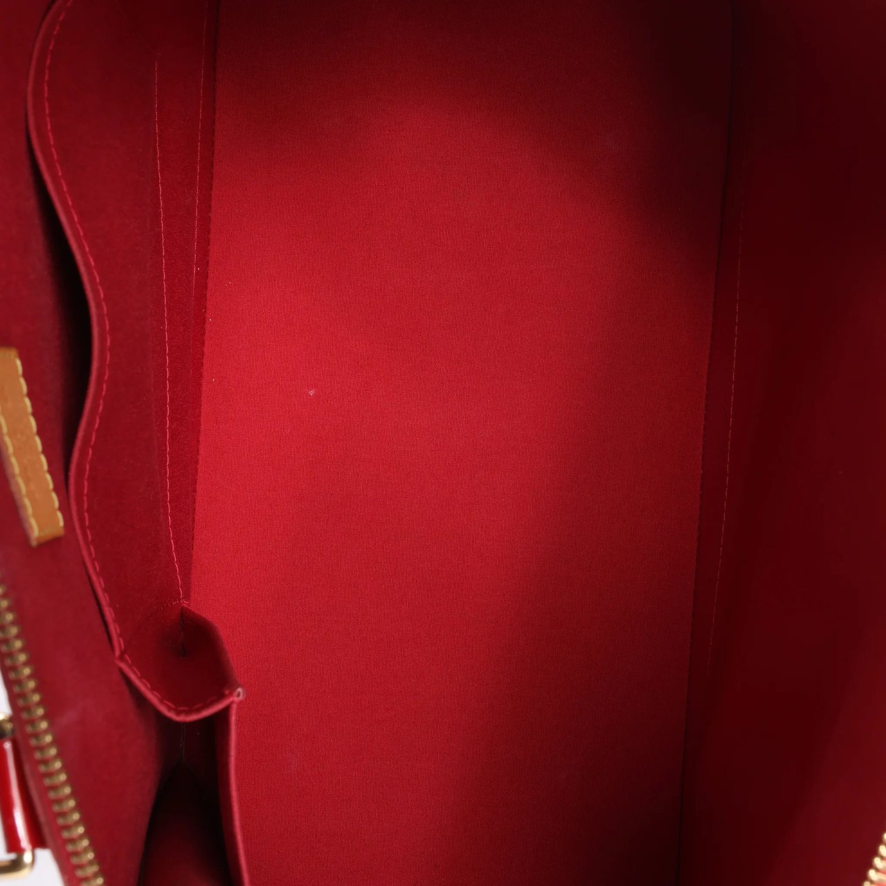 Louis Vuitton Alma GM Vernis Leather Handbag in Red M93596 Rood