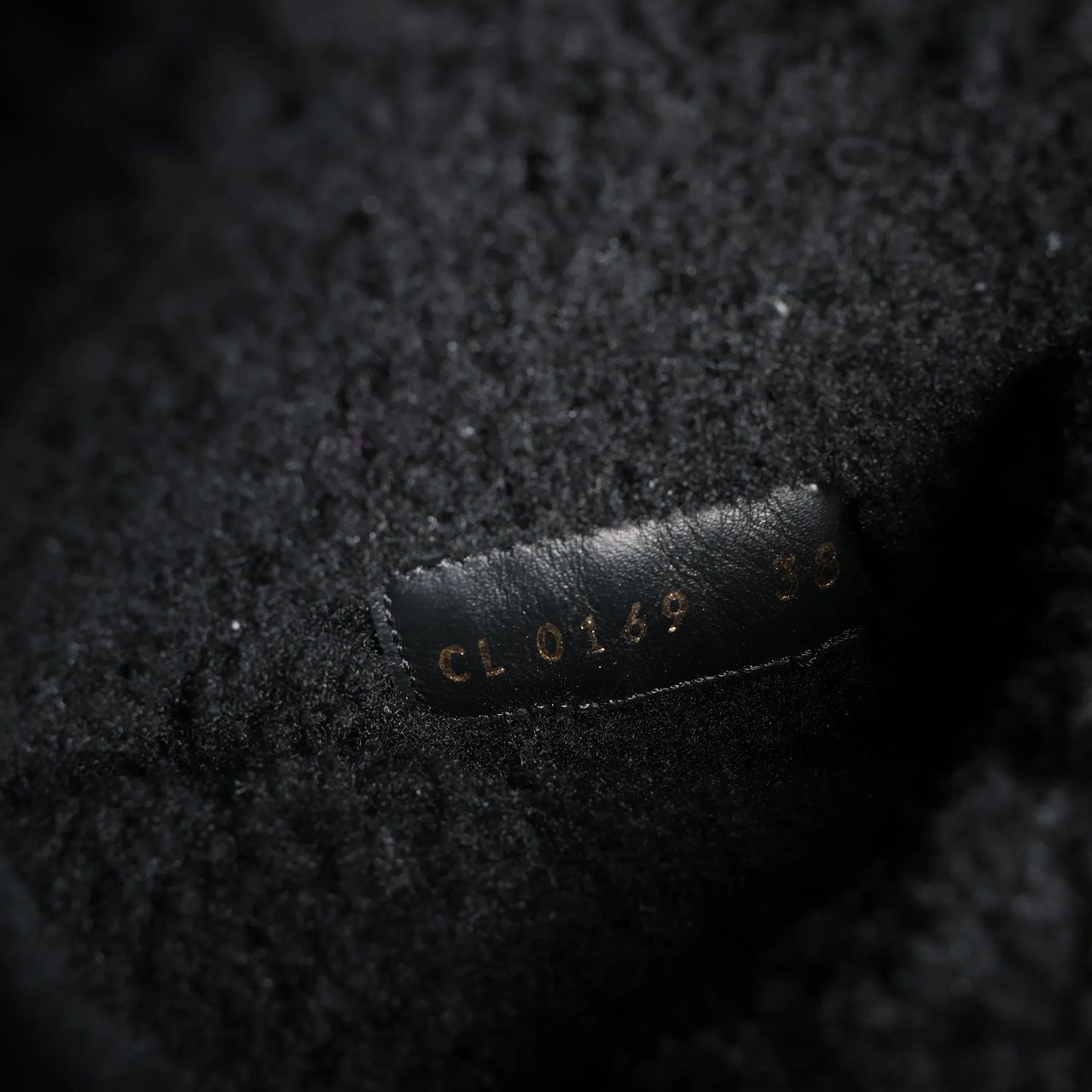 Louis Vuitton Breezy line 19-year Monogram Suede x Sheepskin Boots in Black CL0169, Size 38 EU Zwart