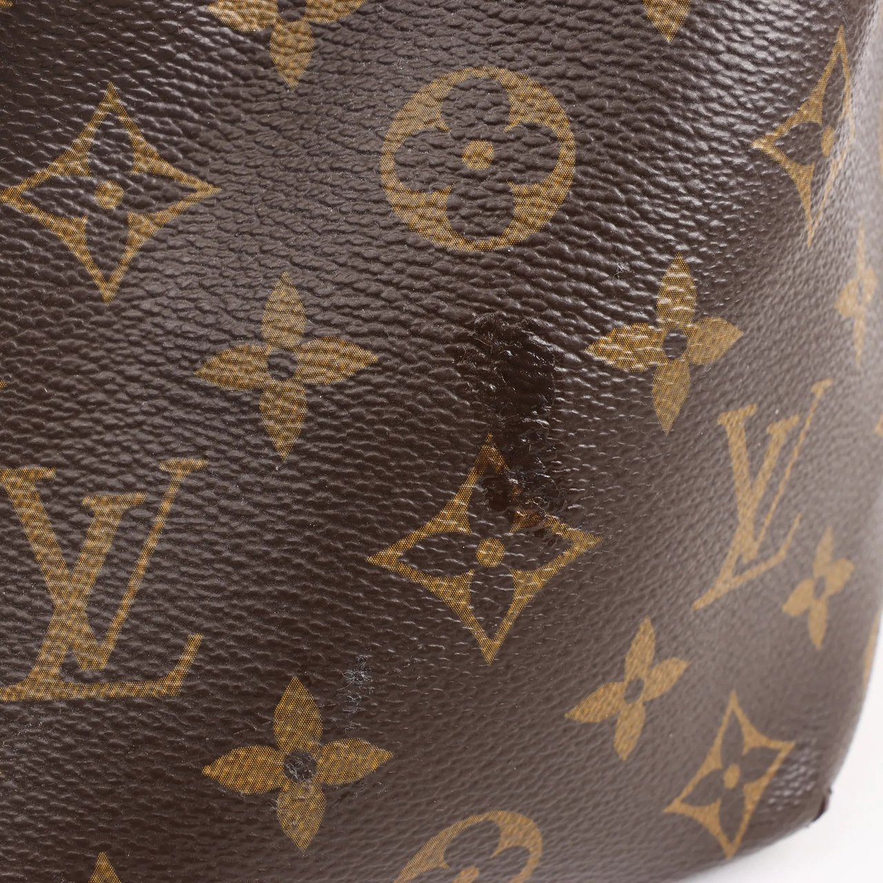 Louis Vuitton Montaigne GM Monogram Canvas Handbag in Brown Bruin