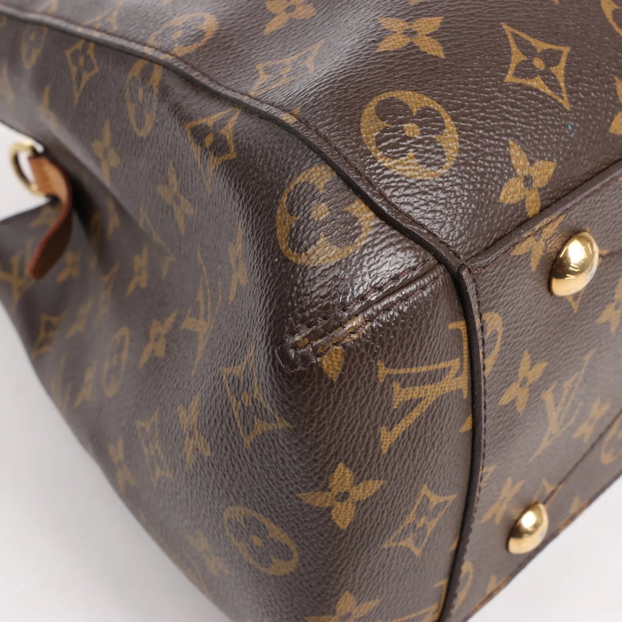Louis Vuitton Montaigne GM Monogram Canvas Handbag in Brown Bruin