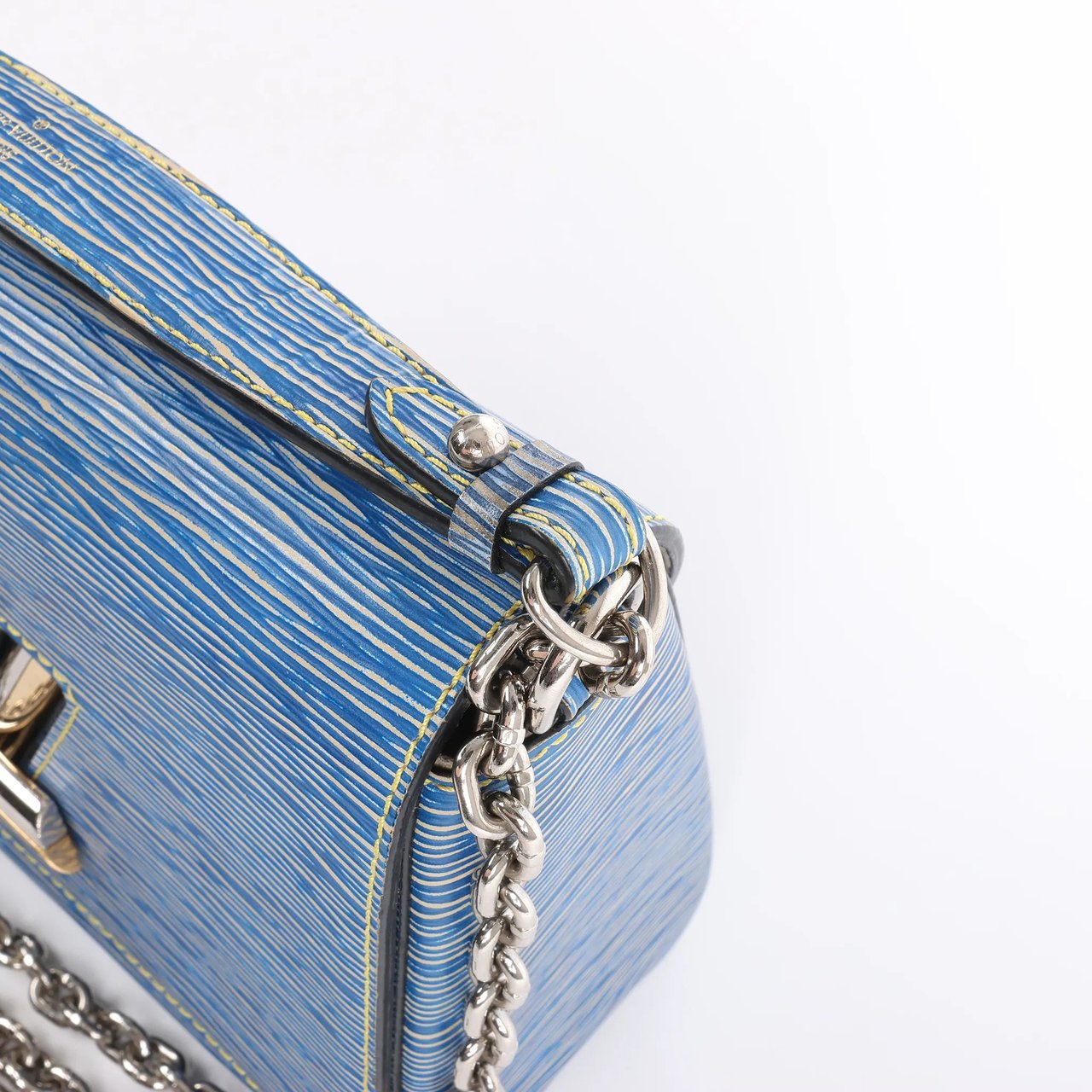 Louis Vuitton Twist MM Epi Leather Crossbody Bag in Blue M50271 Blauw