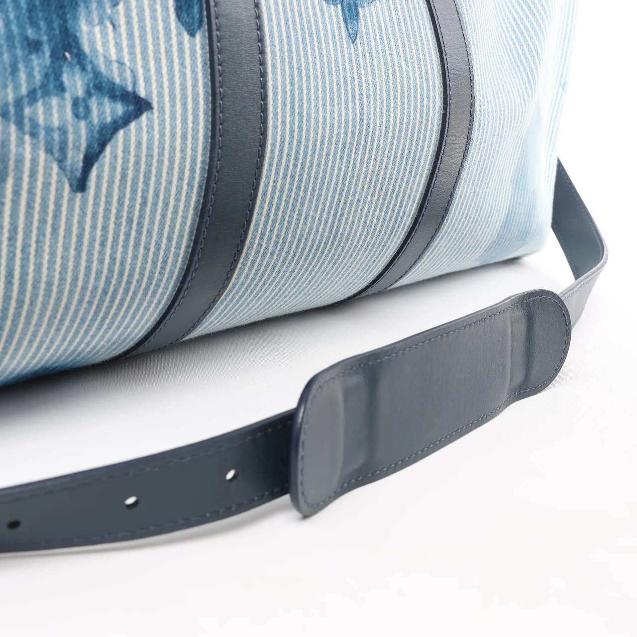 Louis Vuitton Keepall Bandoulière 50 Monogram Water Color Travel Bag in Blue x White M57946 Divers