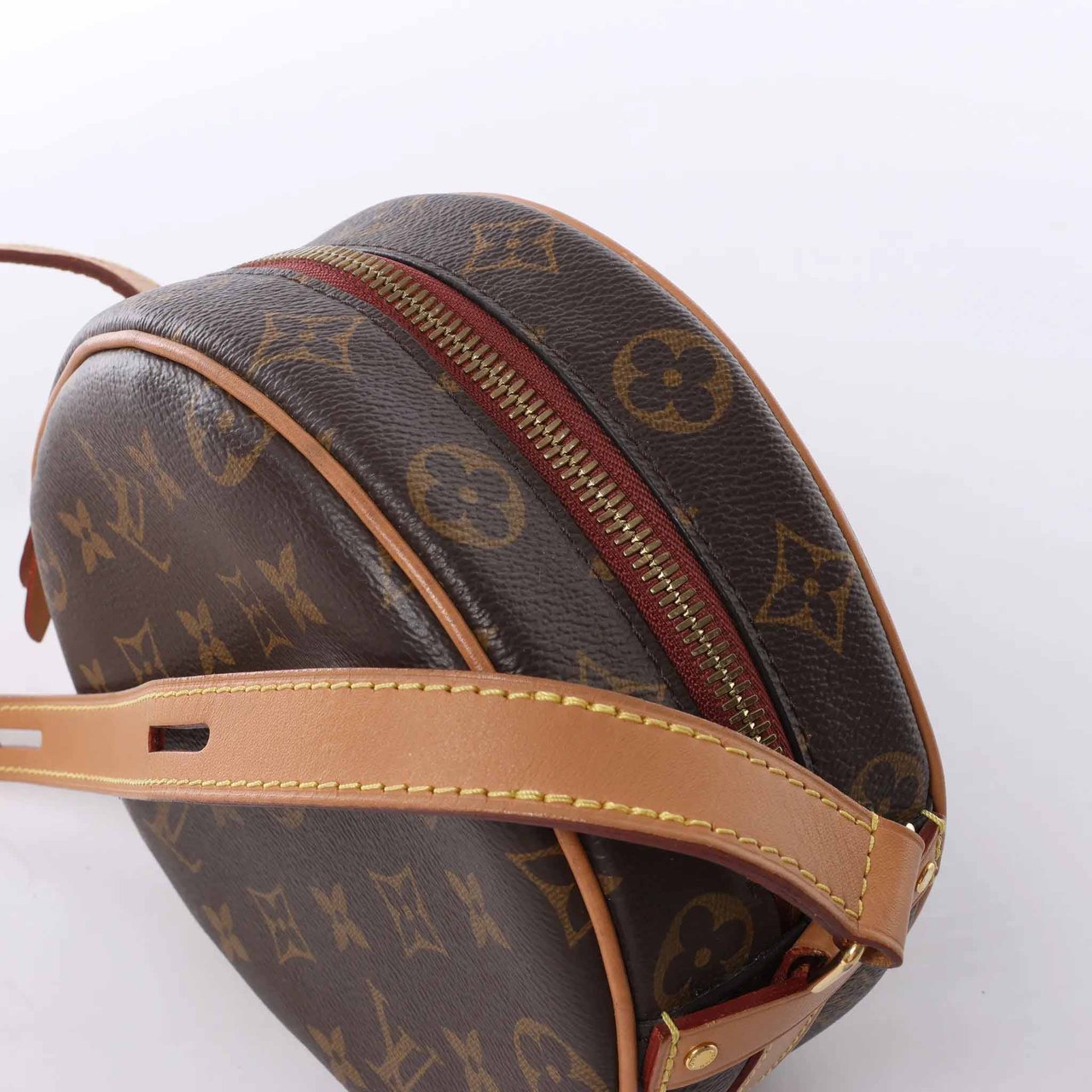 Louis Vuitton Boite Chapeau Souple PM Monogram Crossbody Bag in Brown M45578 Bruin