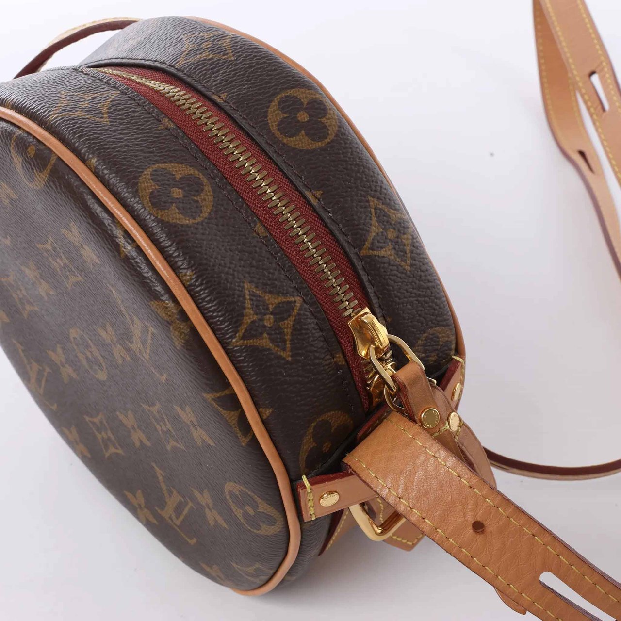 Louis Vuitton Boite Chapeau Souple PM Monogram Crossbody Bag in Brown M45578 Bruin
