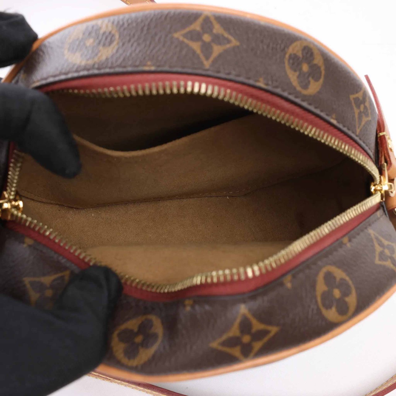 Louis Vuitton Boite Chapeau Souple PM Monogram Crossbody Bag in Brown M45578 Bruin