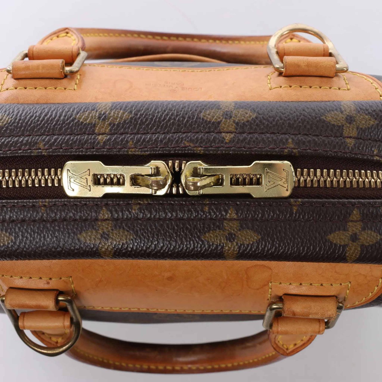 Louis Vuitton Trouville Monogram Canvas Handbag in Brown M42228 Bruin