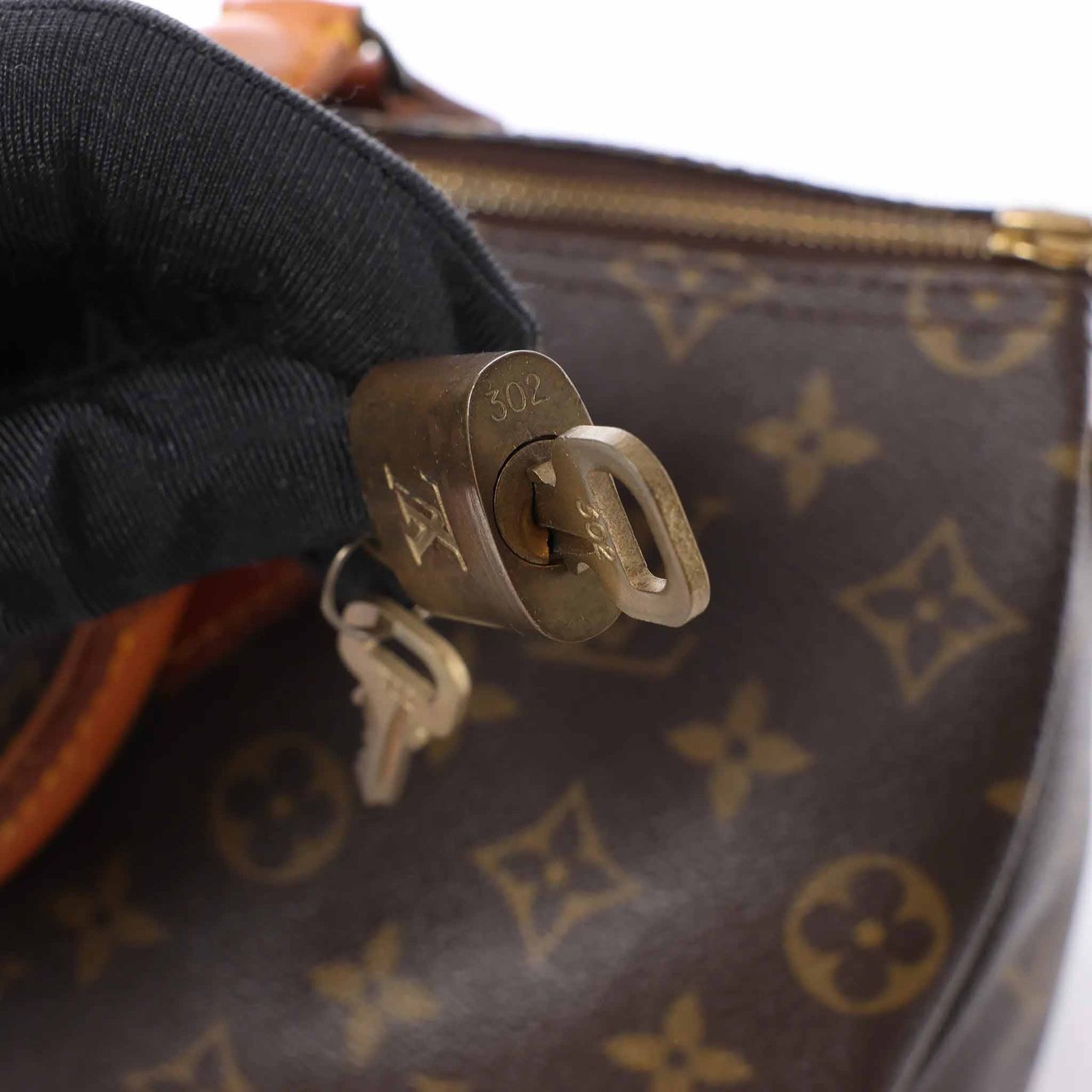 Louis Vuitton Speedy 35 Monogram Canvas Handbag in Brown M41524 Bruin
