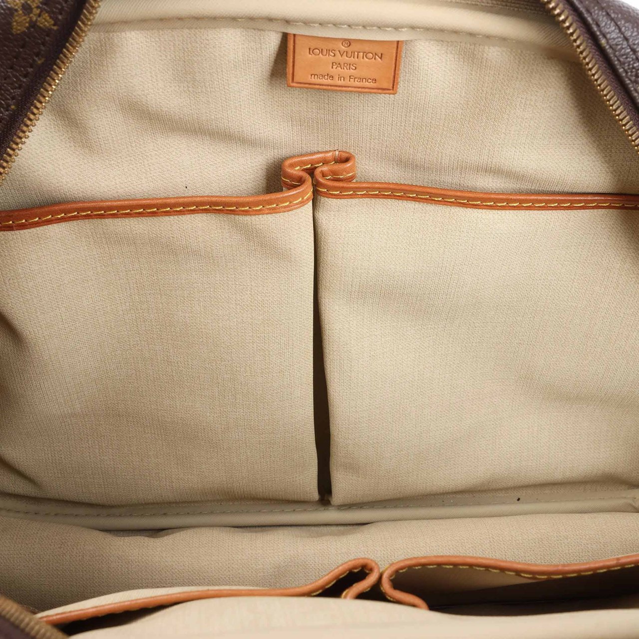 Louis Vuitton Deauville Monogram Canvas Handbag in Brown M47270 Bruin