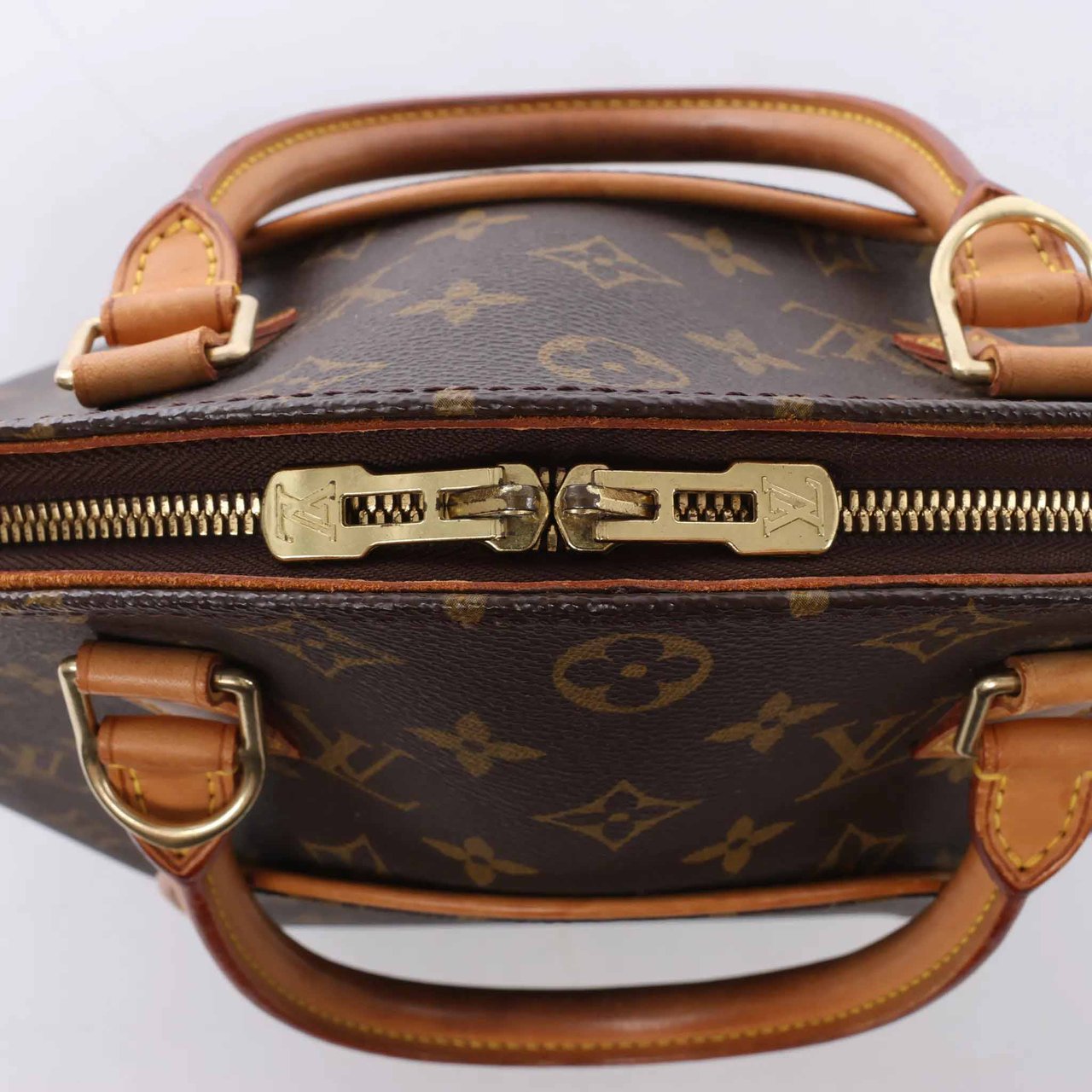 Louis Vuitton Ellipse MM Monogram Canvas Handbag in Brown M51126 Bruin