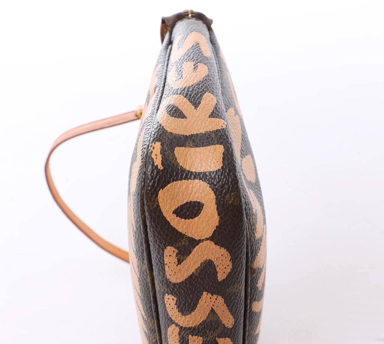 Louis Vuitton Pochette Accessoire Monogram Graffiti Handbag in Brown M92193 Bruin