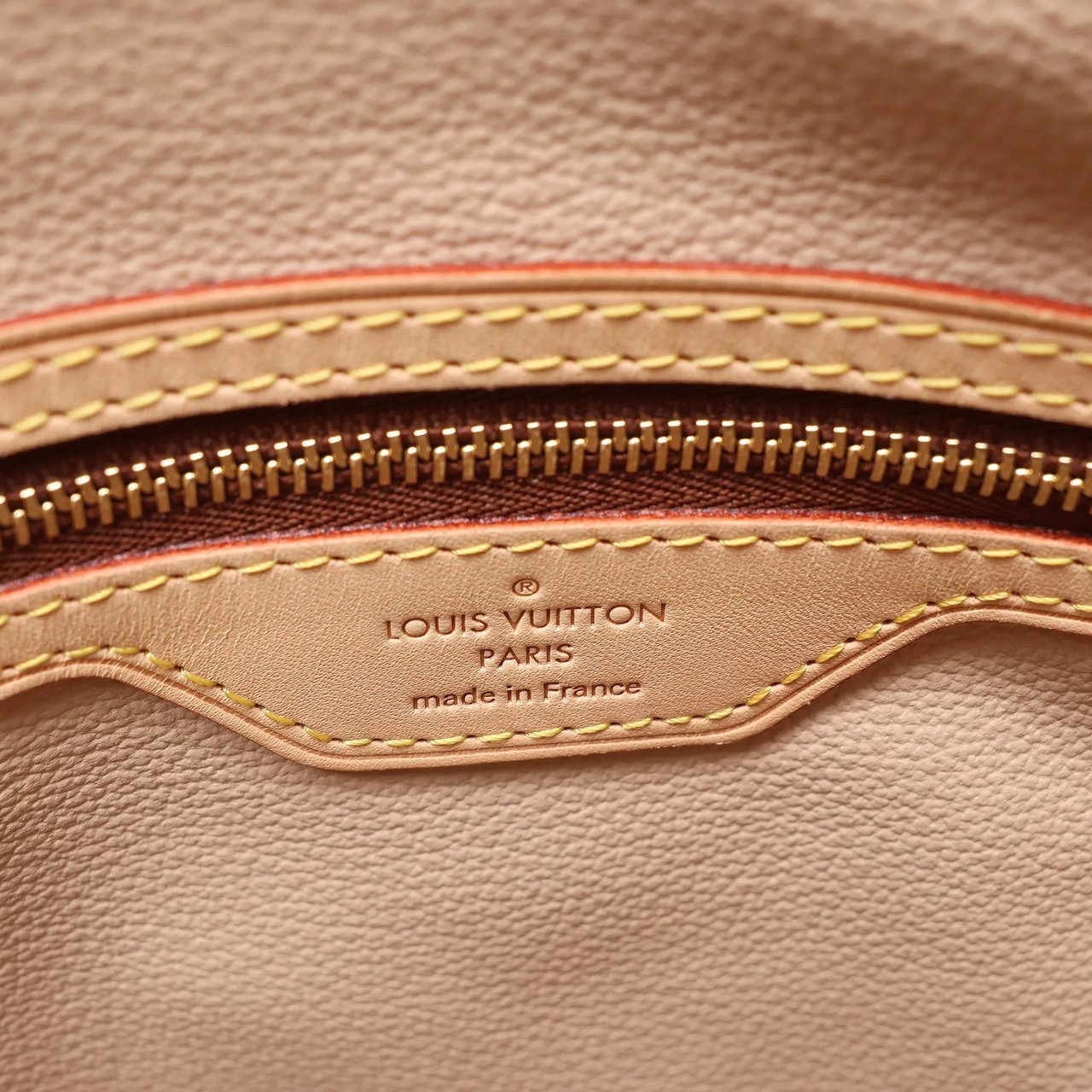 Louis Vuitton Bucket GM Monogram Canvas Shoulder Bag in Brown M42236 Bruin