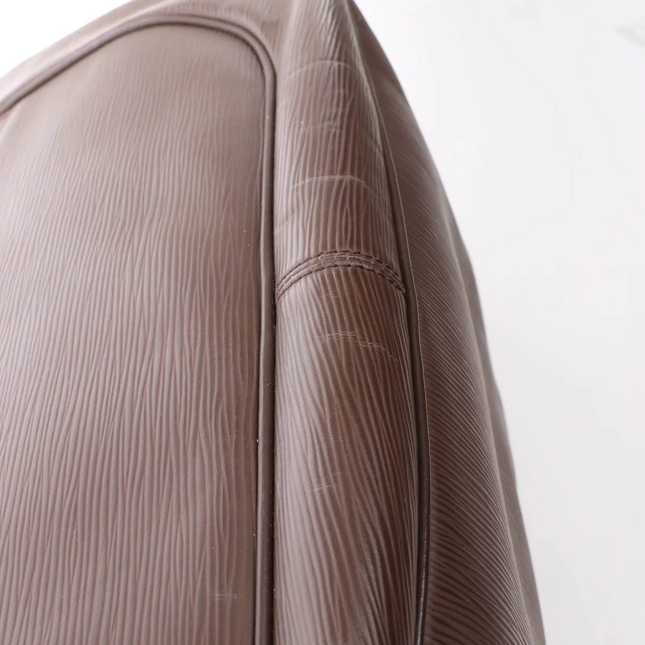 Louis Vuitton Dhanur GM Epi Leather 2Way Handbag in Brown M5910D Bruin