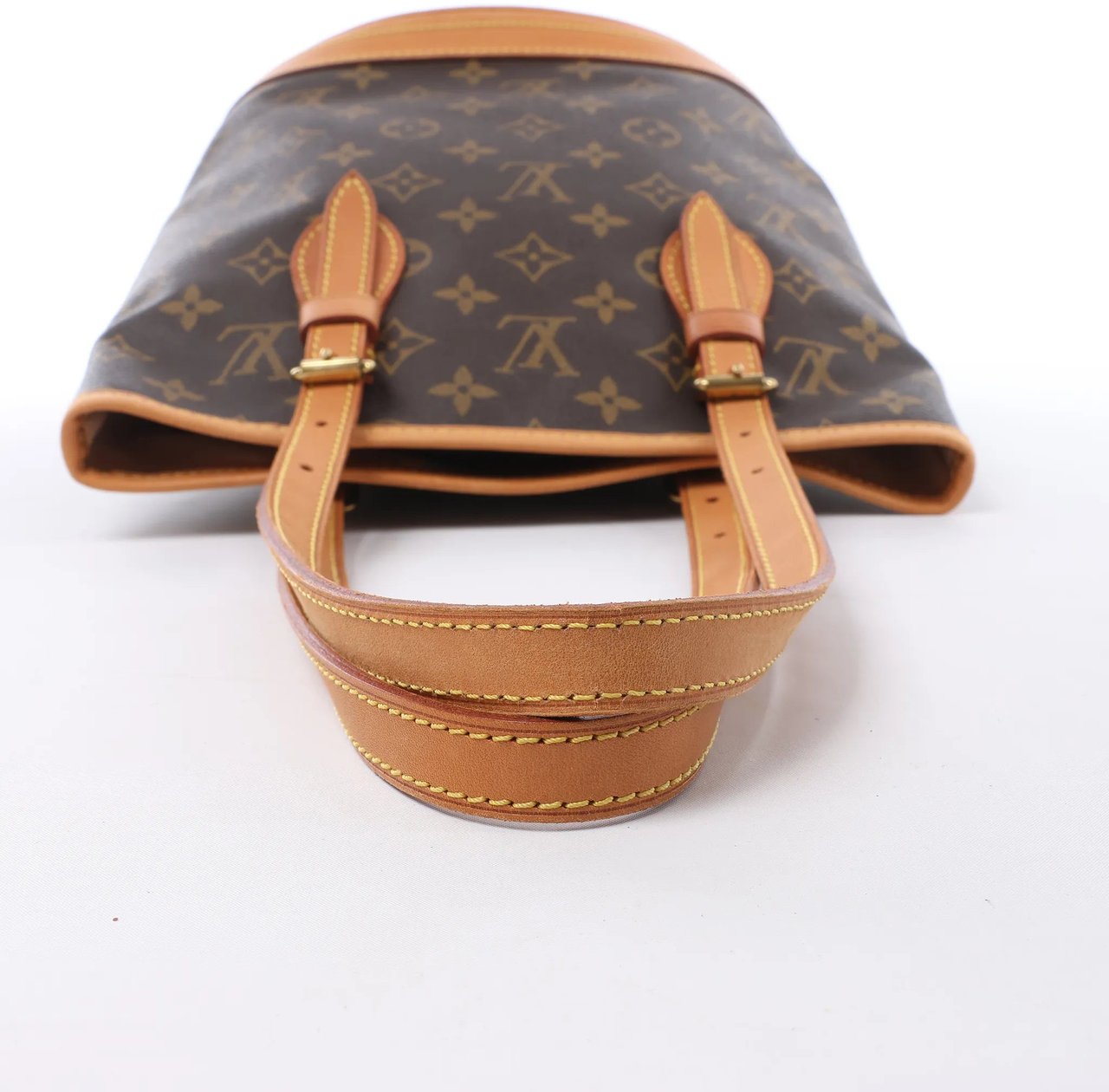 Louis Vuitton Bucket PM Monogram Canvas Shoulder Bag in Brown M42238 Bruin