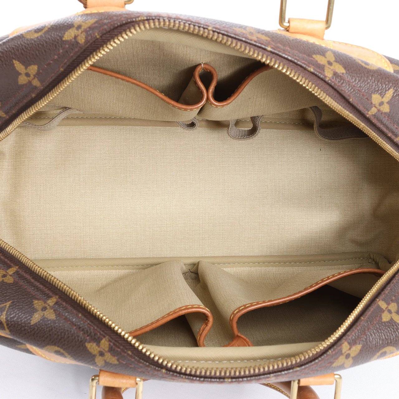 Louis Vuitton Deauville Monogram Canvas Handbag in Brown M47270 Bruin