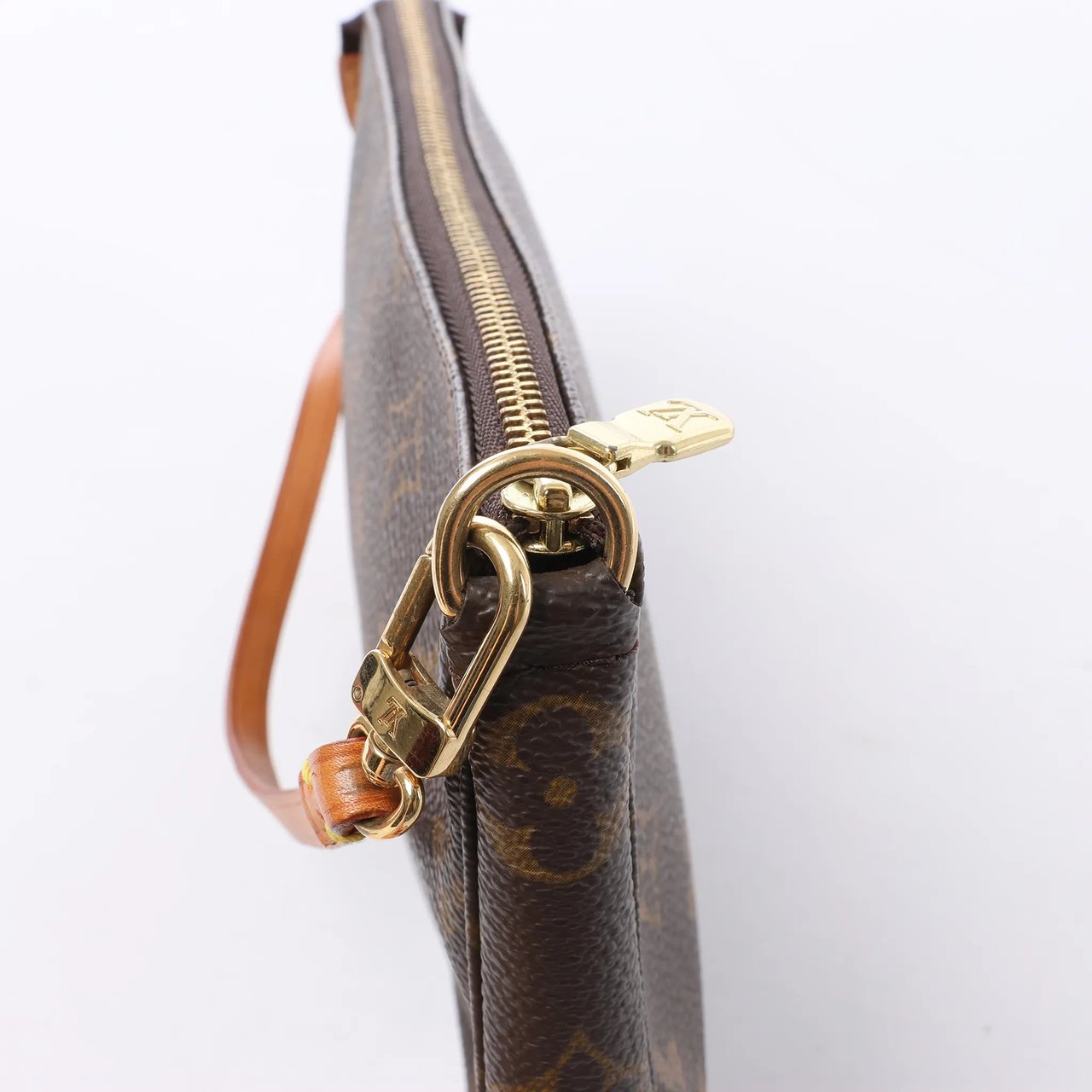 Louis Vuitton Pochette Accessoir Monogram Canvas Handbag in Brown M51980 Bruin