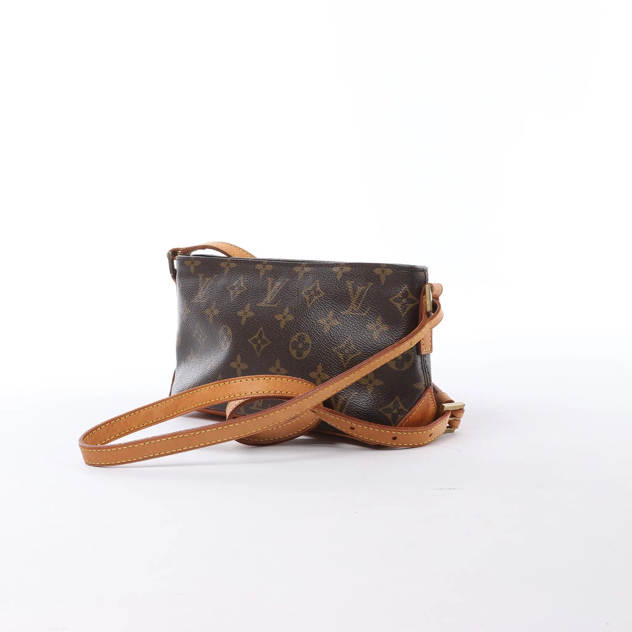Louis Vuitton Trotteur Monogram Canvas Crossbody Bag in Brown M51240 Bruin