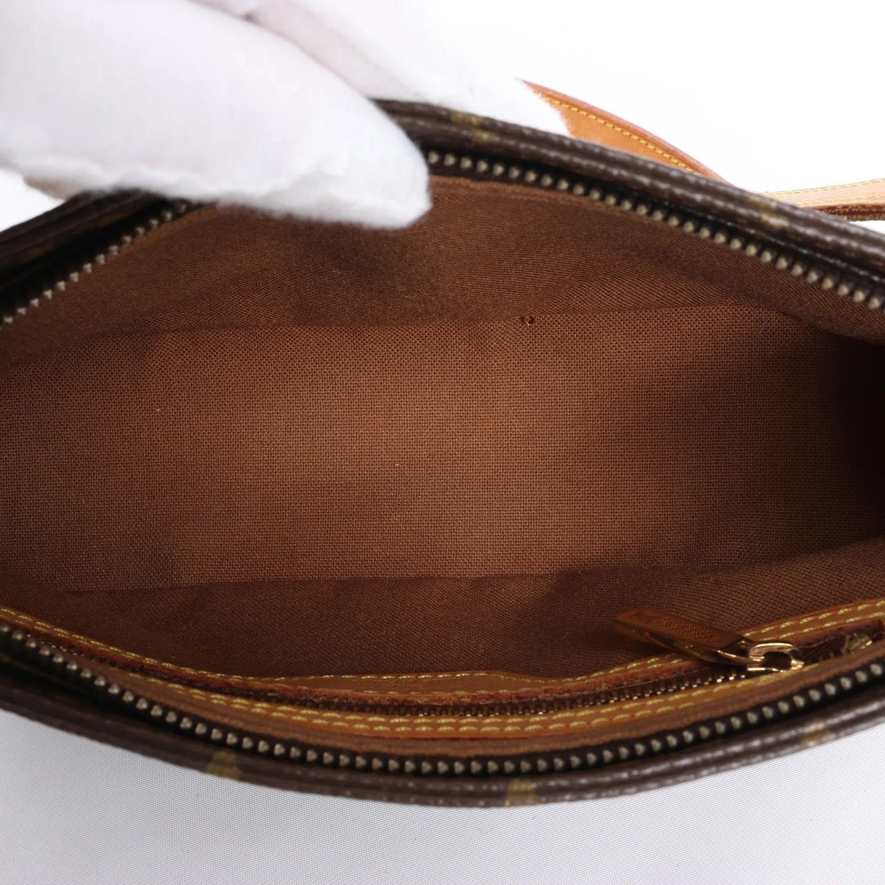 Louis Vuitton Trotteur Monogram Canvas Crossbody Bag in Brown M51240 Bruin