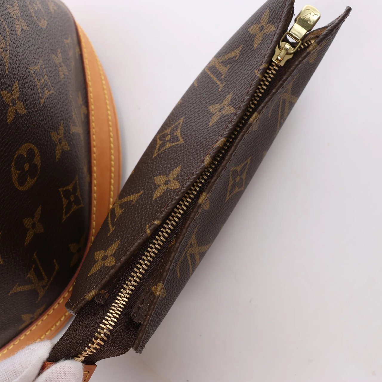 Louis Vuitton Bucket PM Monogram Canvas Shoulder Bag in Brown M42238 Bruin