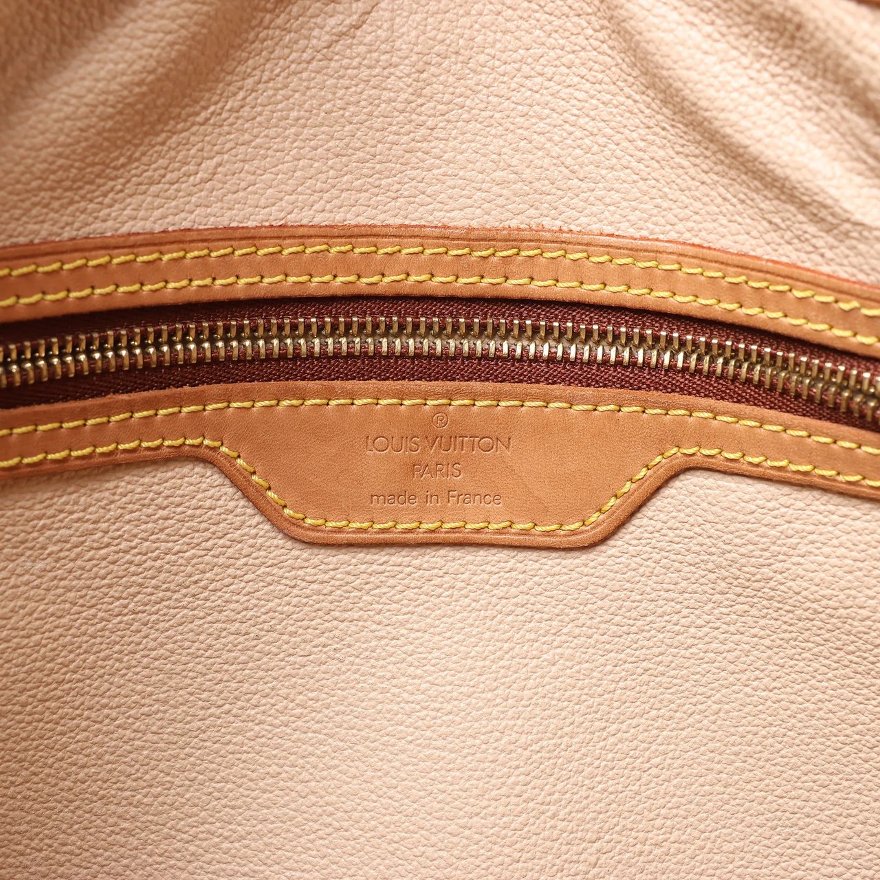 Louis Vuitton Bucket GM Monogram Canvas Shoulder Bag in Brown M42236 Bruin