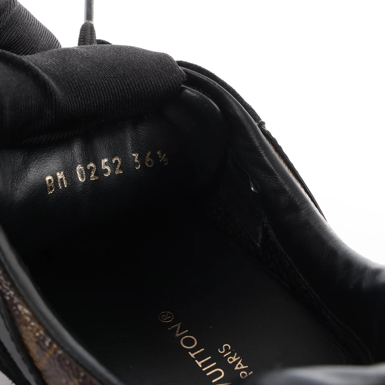 Louis Vuitton Runaway line 22 years Mesh x Leather Sneakers in Black BM0252, Size 36.5 EU Divers