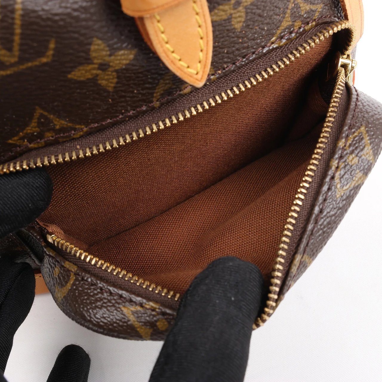 Louis Vuitton Monogram Canvas Montsouris Vintage Mini Backpack M51137 Bruin