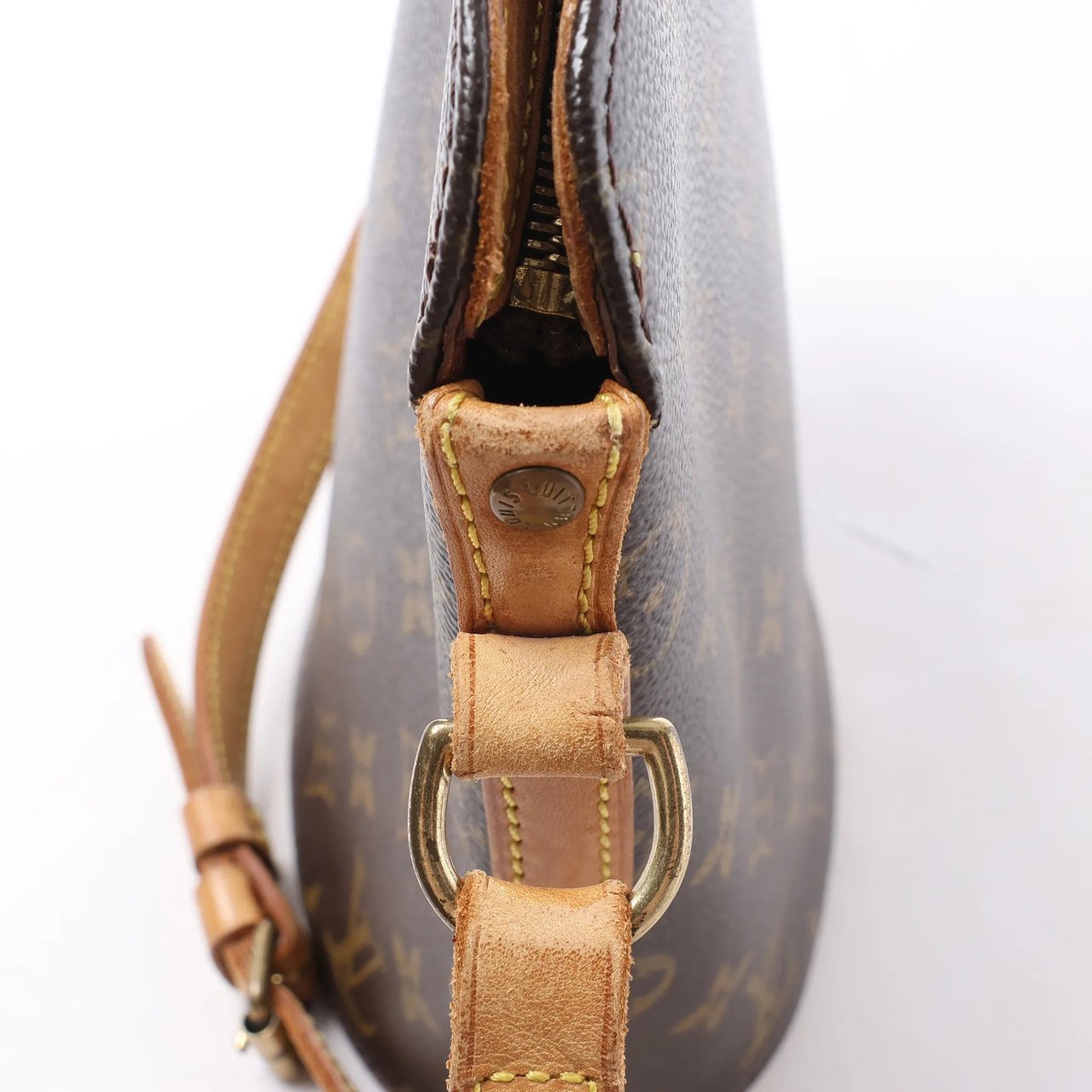 Louis Vuitton Drouot Monogram Canvas Crossbody Bag in Brown M51290 Bruin