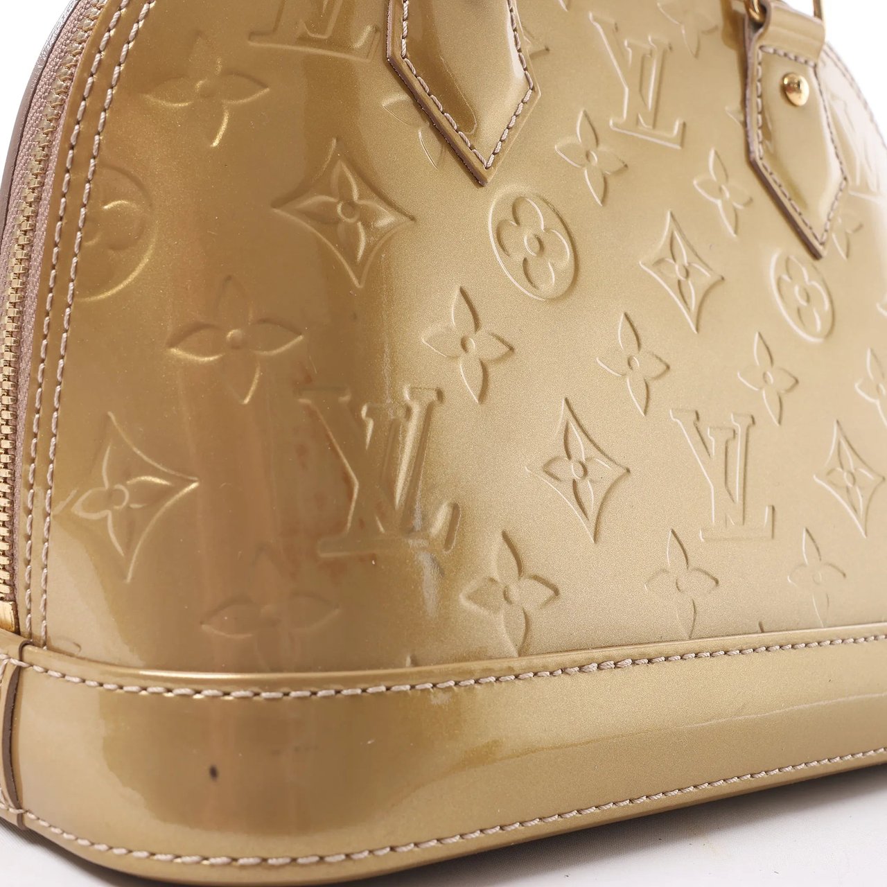Louis Vuitton Alma BB Monogram Vernis 2Way Handbag in Gold M91677 Goud