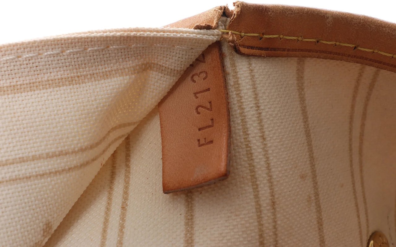 Louis Vuitton Neverfull GM Damier Azur Shoulder Bag in Beige N51108 Beige
