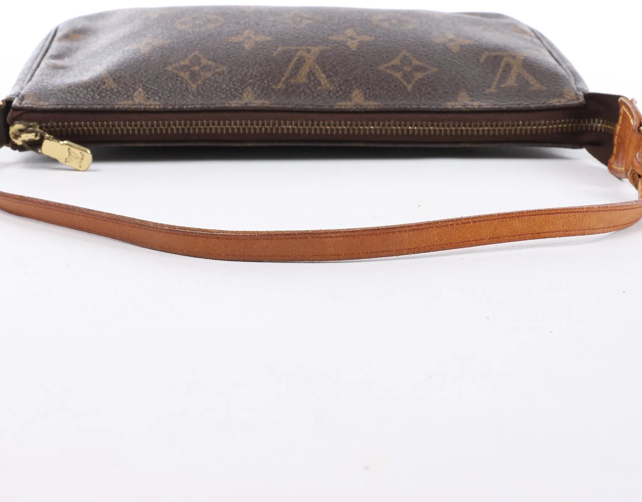 Louis Vuitton Pochette Accessoir Monogram Canvas Handbag in Brown M51980 Bruin