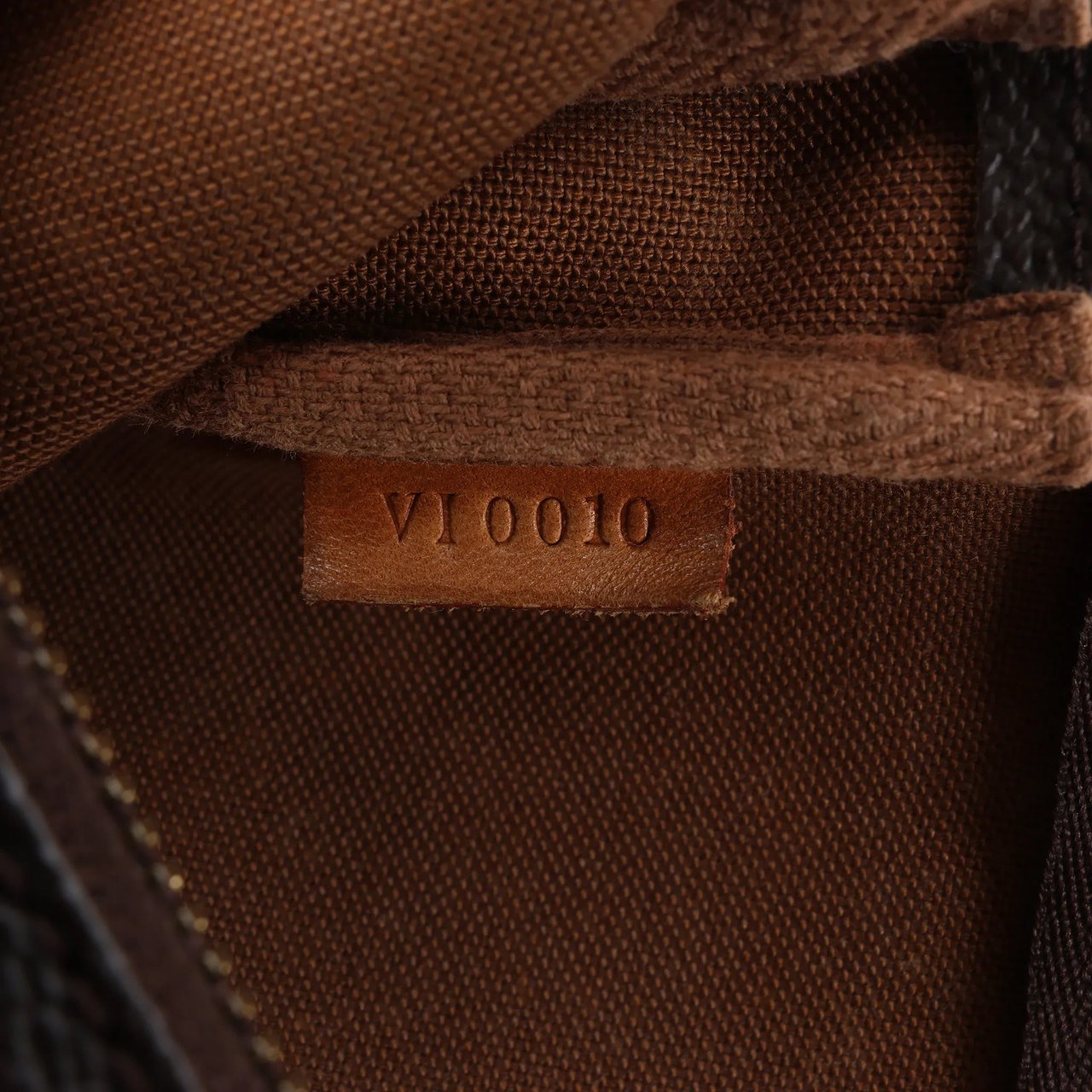 Louis Vuitton Pochette Accessoir Monogram Canvas Handbag in Brown M51980 Bruin