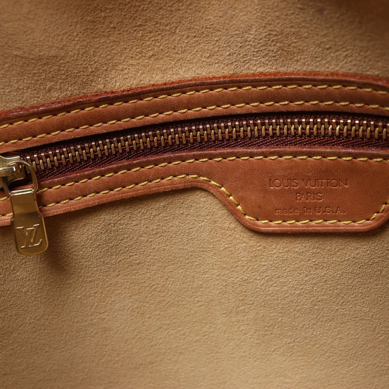 Louis Vuitton Looping GM Monogram Canvas Shoulder Bag in Brown M51145 Bruin