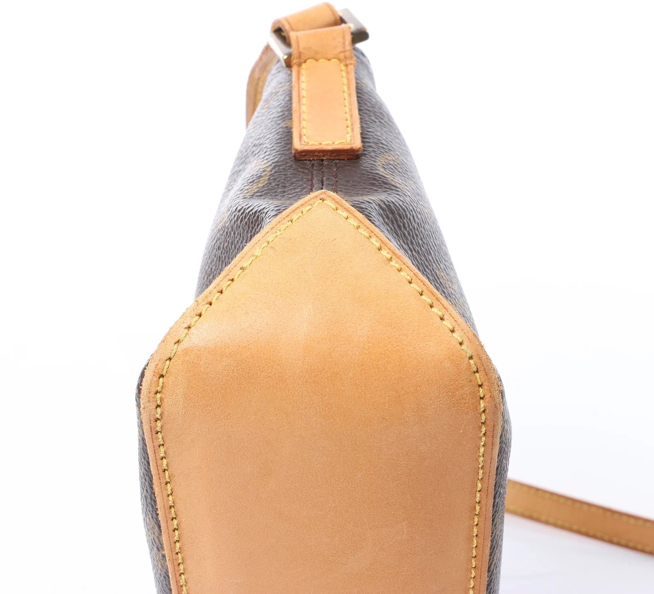 Louis Vuitton Trotteur Monogram Canvas Crossbody Bag in Brown M51240 Bruin