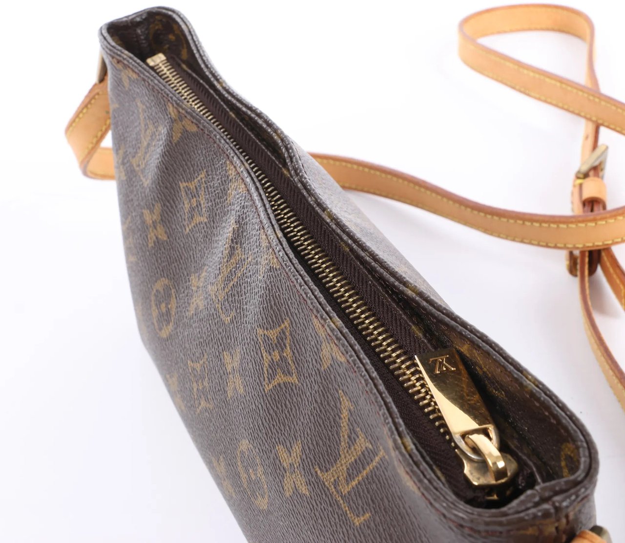 Louis Vuitton Trotteur Monogram Canvas Crossbody Bag in Brown M51240 Bruin