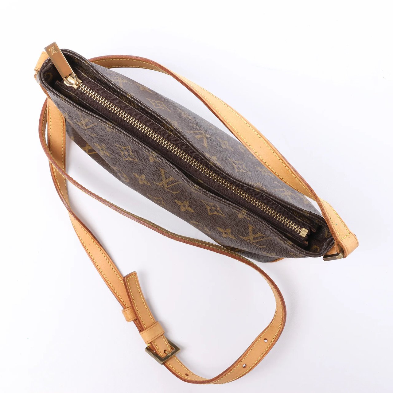 Louis Vuitton Trotteur Monogram Canvas Crossbody Bag in Brown M51240 Bruin