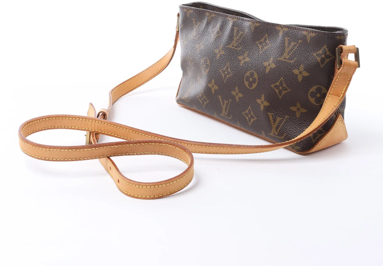 Louis Vuitton Trotteur Monogram Canvas Crossbody Bag in Brown M51240 Bruin