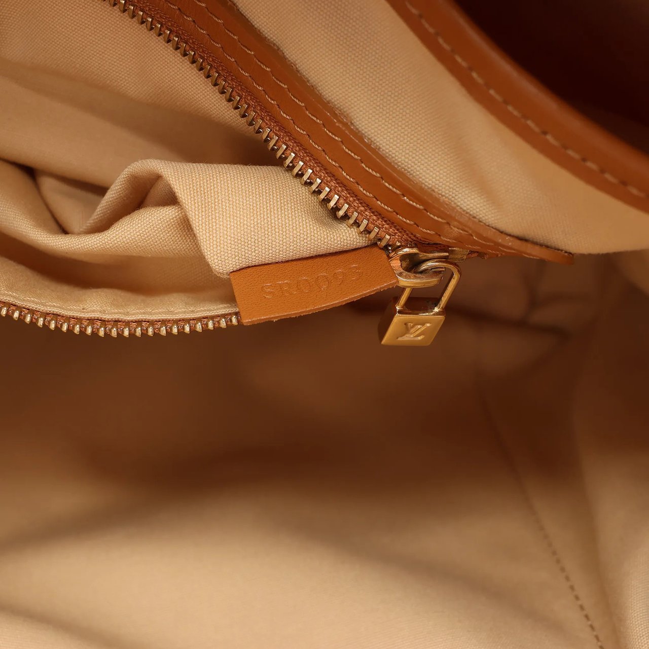 Louis Vuitton Mini Lucille GM Monogram Linen in Beige M92683 Beige