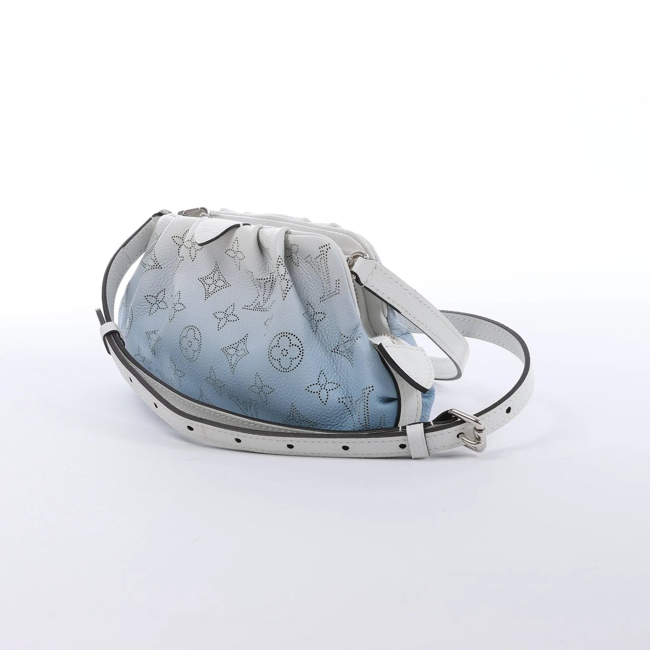 Louis Vuitton Scala Mini Mahina Leather Crossbody Bag in White x Blue M80497 Blauw