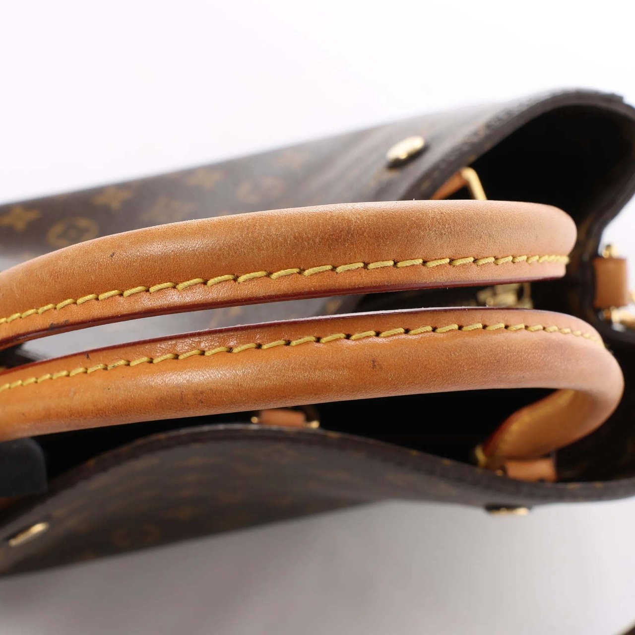 Louis Vuitton Montaigne MM Monogram Canvas 2Way Handbag in Brown M41056 Bruin