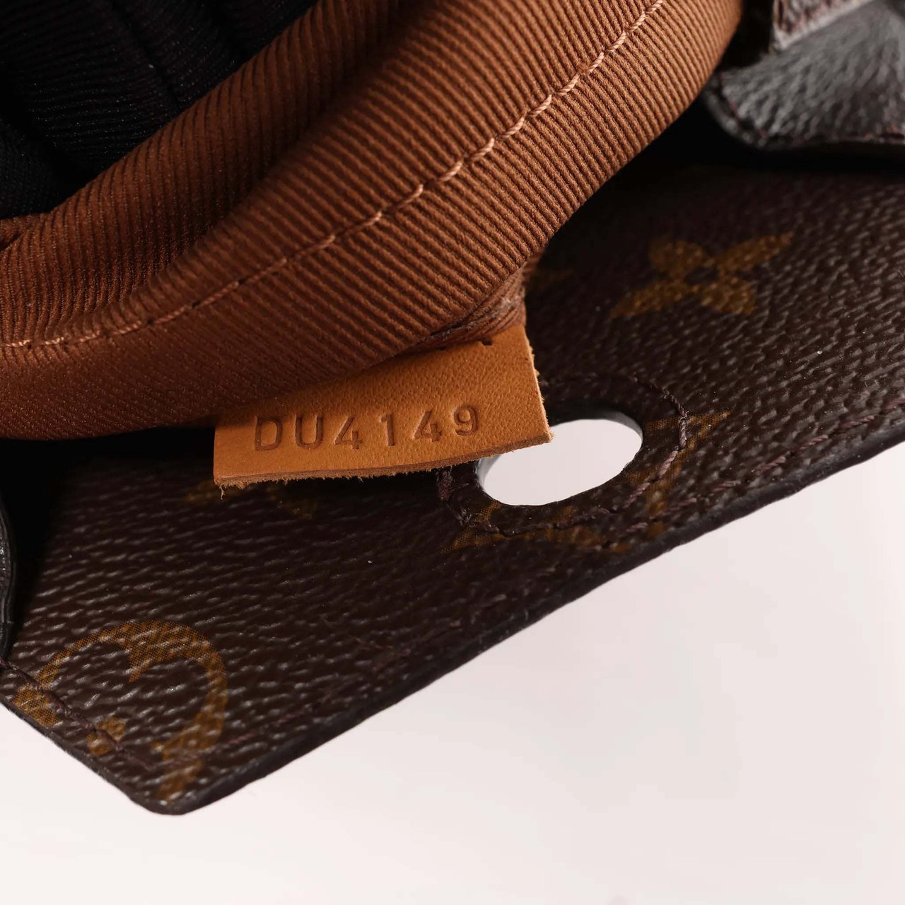 Louis Vuitton Milk Box Monogram Canvas Crossbody Bag in Brown M44877 Bruin