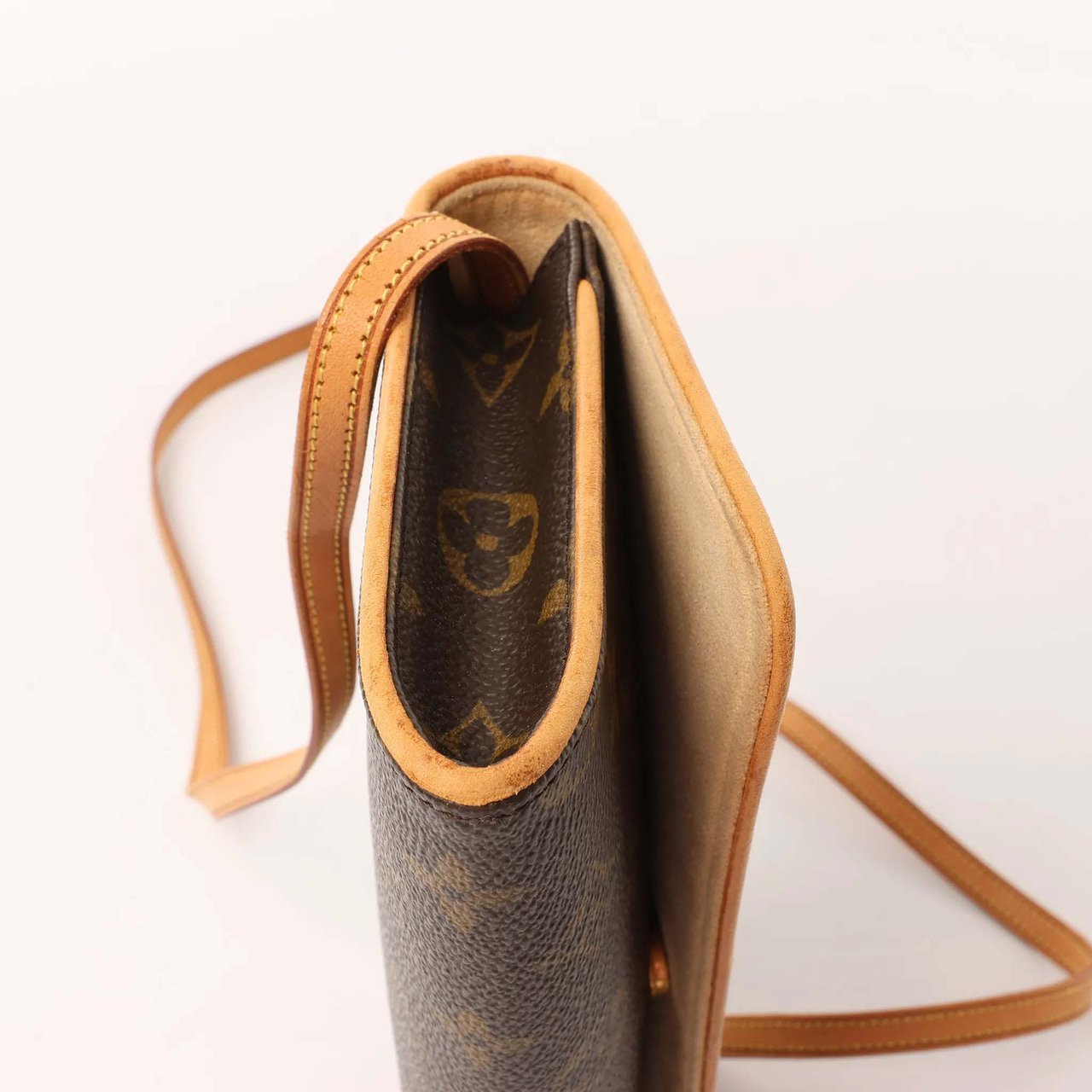 Louis Vuitton Pochette Twin GM Monogram Canvas Crossbody Bag in Brown M51852 Bruin