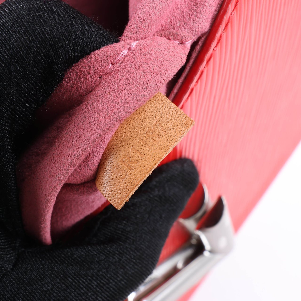 Louis Vuitton Epi Leather Twist Shoulder Bag MM in Red M50523 Rood